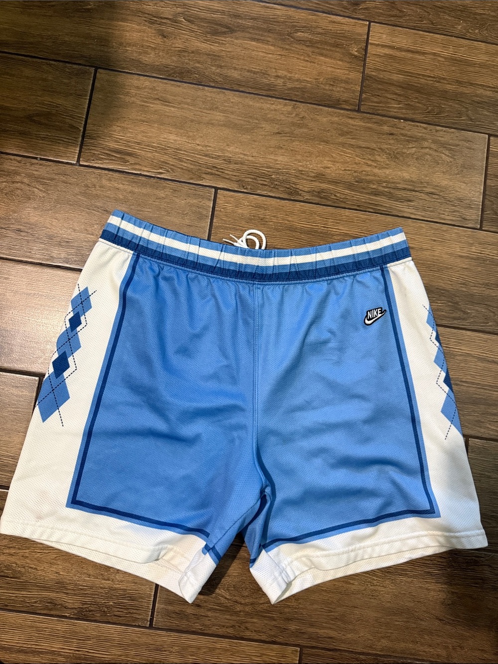 Vintage 90s Nike Team North Carolina Tar Heels UNC Basketball Shorts Adult Sz L